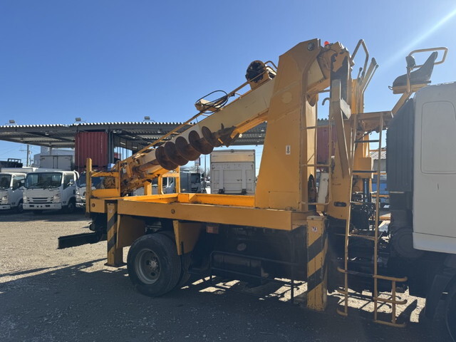 日野レンジャー穴掘建柱車増トン（6t・8t）[写真05]