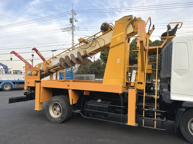 日野レンジャー穴掘建柱車増トン（6t・8t）[写真05]