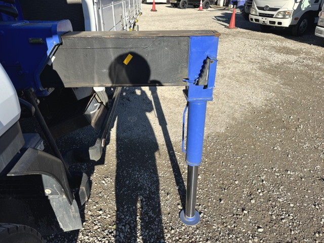 いすゞフォワードクレーン4段中型（4t）[写真18]