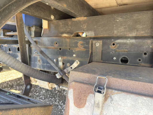 いすゞフォワードクレーン4段中型（4t）[写真32]