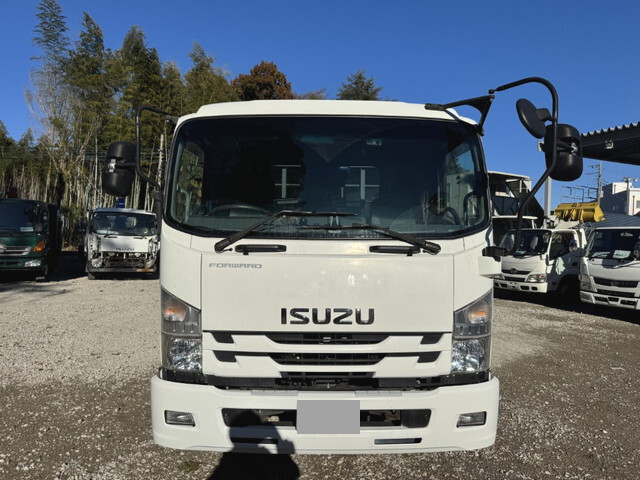 いすゞフォワードクレーン4段中型（4t）[写真05]