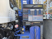 いすゞフォワードクレーン4段中型（4t）[写真07]