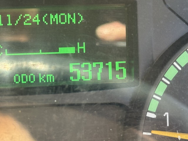 三菱ふそうキャンター平ボディ小型（2t・3t）[写真05]