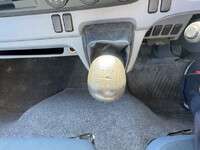 三菱ふそうキャンター平ボディ小型（2t・3t）[写真08]