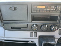 三菱ふそうキャンター平ボディ小型（2t・3t）[写真09]