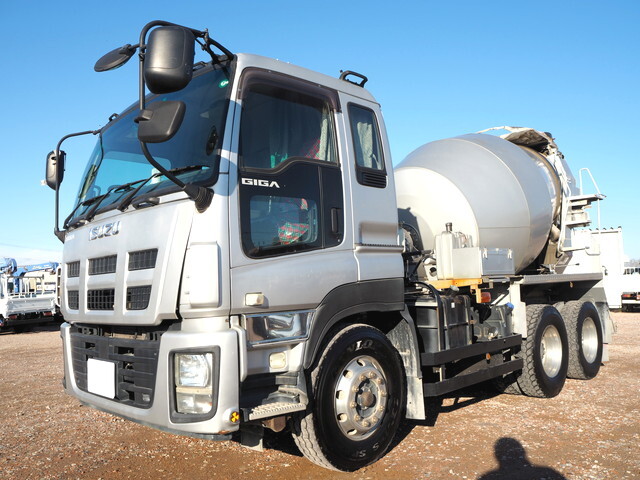 いすゞギガミキサー車（コンクリートミキサー）大型（10t）[写真03]