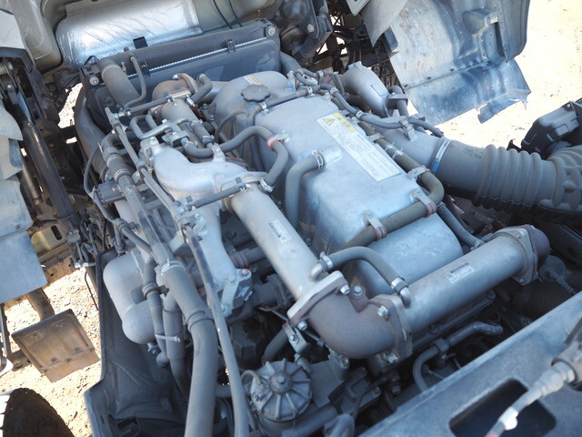 いすゞギガミキサー車（コンクリートミキサー）大型（10t）[写真34]