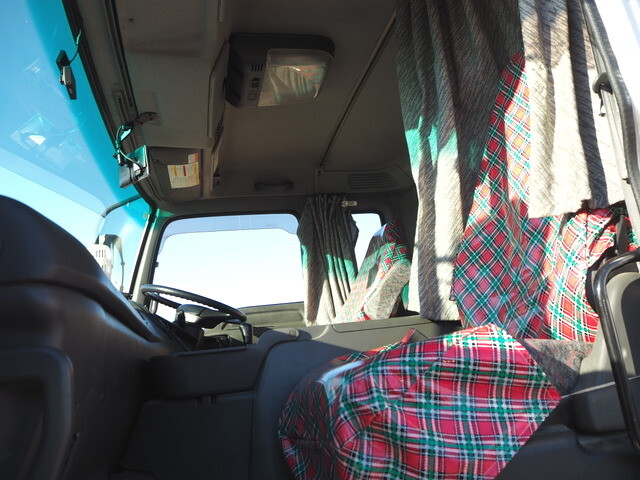 いすゞギガミキサー車（コンクリートミキサー）大型（10t）[写真35]