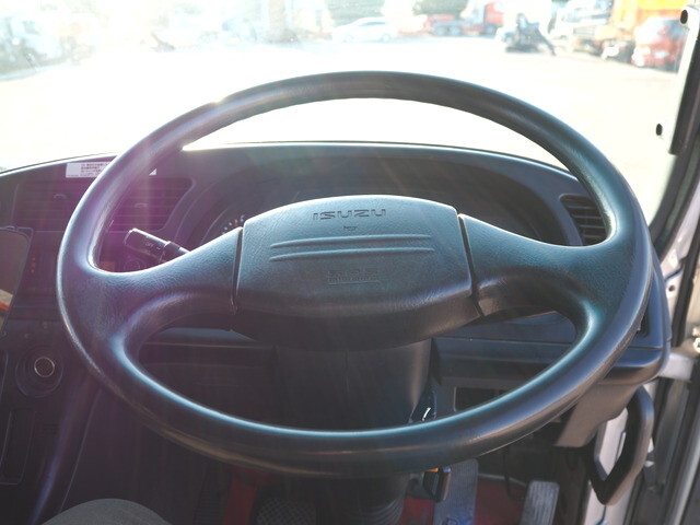 いすゞギガミキサー車（コンクリートミキサー）大型（10t）[写真39]