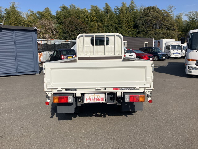 日野デュトロ平ボディ小型（2t・3t）[写真11]