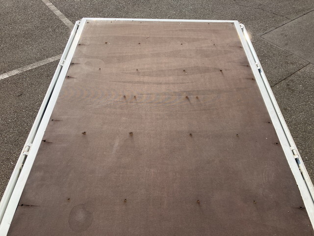 日野デュトロ平ボディ小型（2t・3t）[写真13]