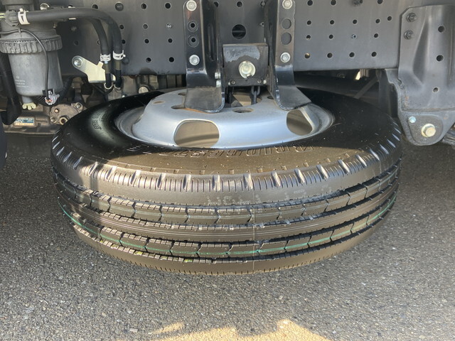 日野デュトロ平ボディ小型（2t・3t）[写真18]