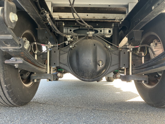 日野デュトロ平ボディ小型（2t・3t）[写真23]