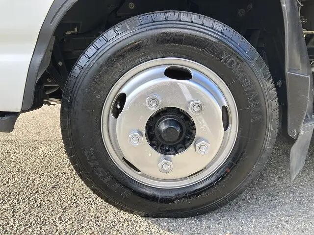 いすゞエルフ平ボディ小型（2t・3t）[写真15]