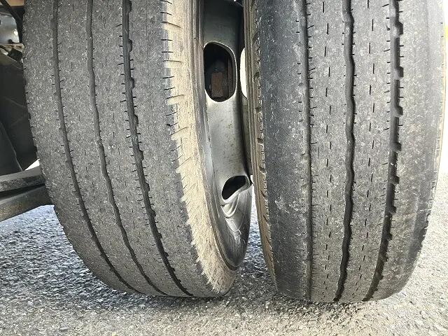 いすゞエルフ平ボディ小型（2t・3t）[写真22]