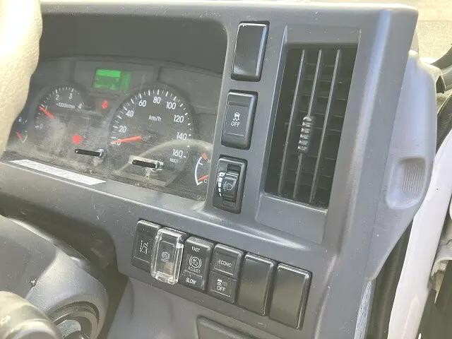 いすゞエルフ平ボディ小型（2t・3t）[写真29]