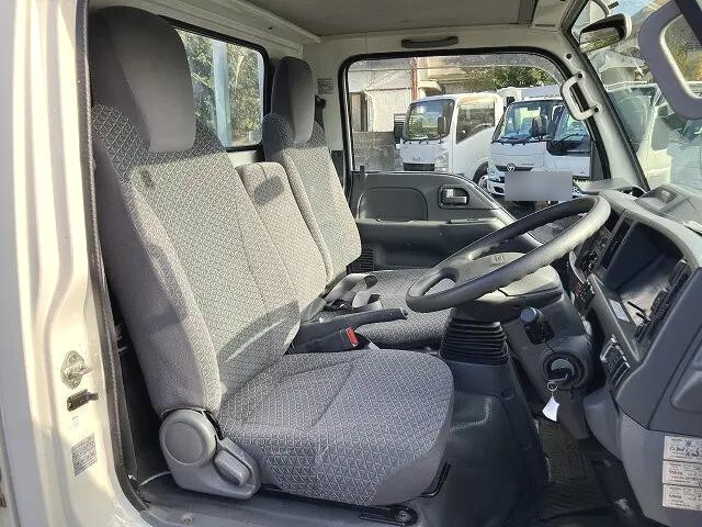 いすゞエルフ平ボディ小型（2t・3t）[写真35]