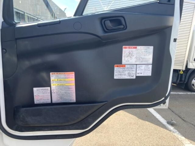 三菱ふそうファイターダンプ中型（4t）[写真35]