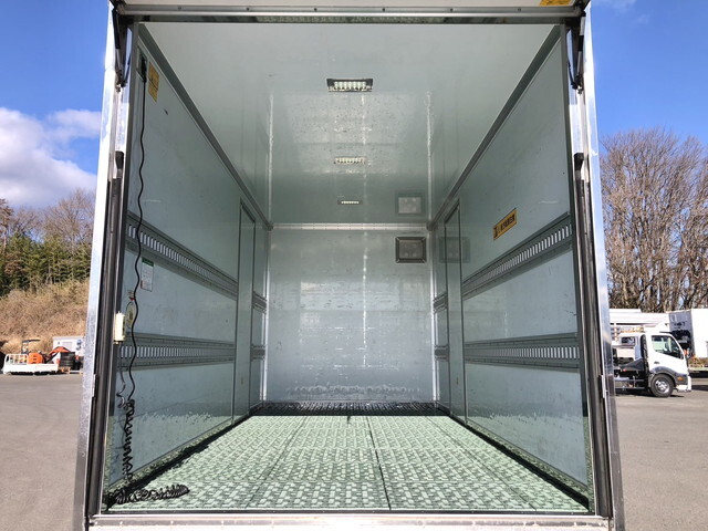 日野デュトロアルミバン小型（2t・3t）[写真12]