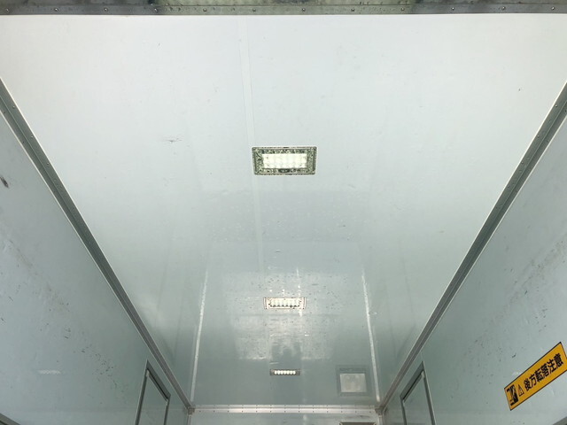 日野デュトロアルミバン小型（2t・3t）[写真13]