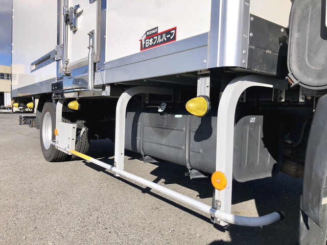 日野デュトロアルミバン小型（2t・3t）[写真18]