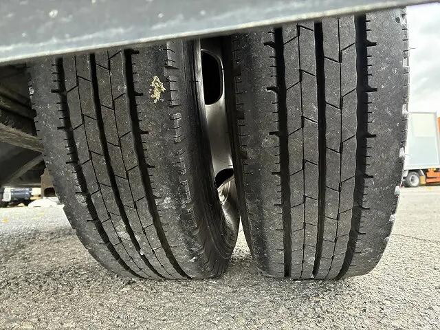 日野デュトロ平ボディ小型（2t・3t）[写真20]