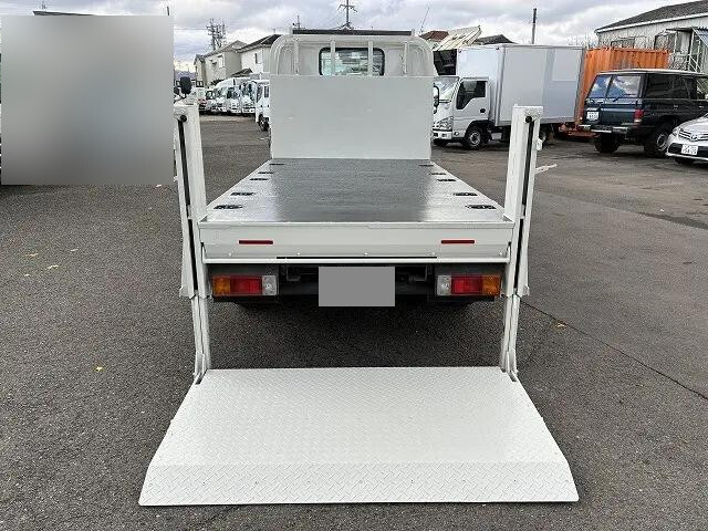 日野デュトロ平ボディ小型（2t・3t）[写真09]