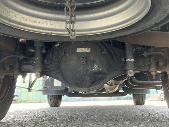 三菱ふそうキャンターアルミウイング小型（2t・3t）[写真24]