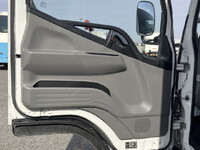 三菱ふそうキャンターアルミウイング小型（2t・3t）[写真29]