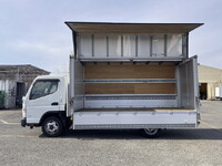 三菱ふそうキャンターアルミウイング小型（2t・3t）[写真08]