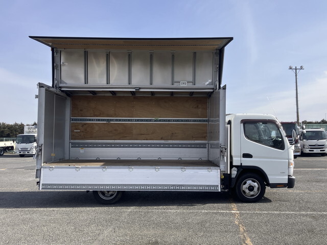 三菱ふそうキャンターアルミウイング小型（2t・3t）[写真08]