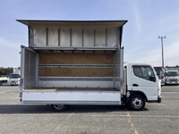 三菱ふそうキャンターアルミウイング小型（2t・3t）[写真09]