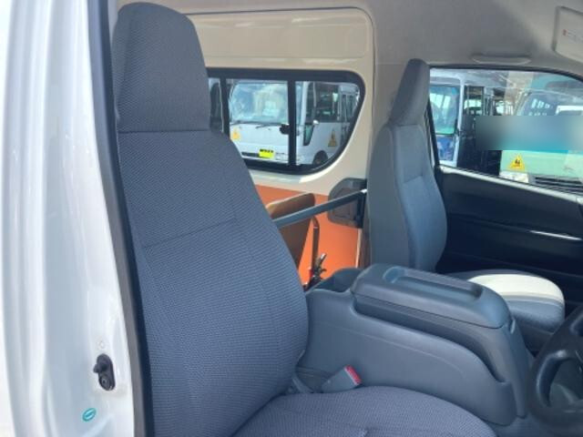 トヨタハイエースバス[写真20]