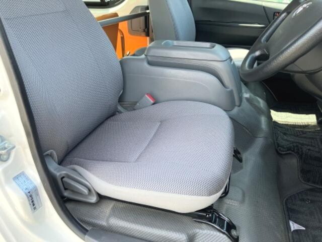 トヨタハイエースバス[写真21]