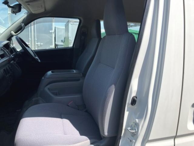 トヨタハイエースバス[写真24]