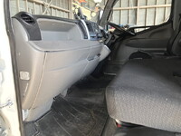 三菱ふそうキャンター冷凍車（冷蔵車）小型（2t・3t）[写真33]