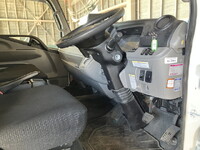 三菱ふそうキャンター冷凍車（冷蔵車）小型（2t・3t）[写真36]