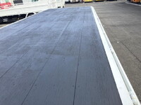 いすゞフォワード平ボディ中型（4t）[写真12]