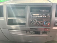 いすゞフォワード平ボディ中型（4t）[写真31]