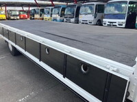 いすゞフォワード平ボディ中型（4t）[写真08]