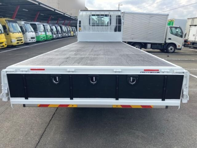 いすゞフォワード平ボディ中型（4t）[写真08]