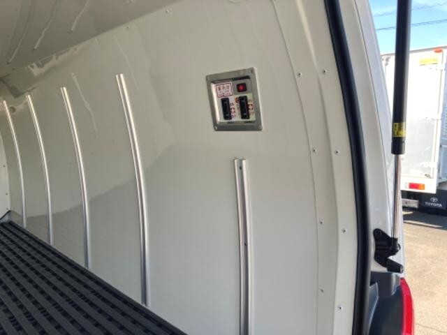 トヨタハイエース冷凍車（冷蔵車）小型（2t・3t）[写真11]