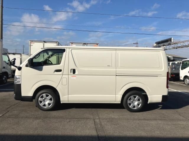 トヨタハイエース冷凍車（冷蔵車）小型（2t・3t）[写真05]