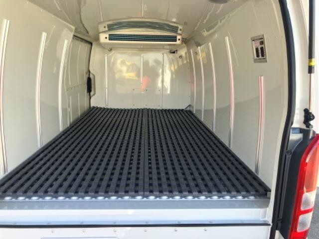 トヨタハイエース冷凍車（冷蔵車）小型（2t・3t）[写真09]