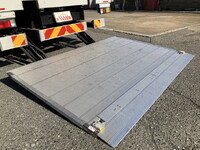 三菱ふそうキャンター冷凍車（冷蔵車）小型（2t・3t）[写真18]