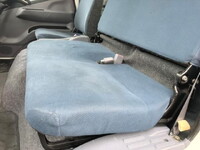 三菱ふそうキャンター平ボディ小型（2t・3t）[写真39]