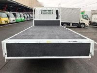 三菱ふそうキャンター平ボディ小型（2t・3t）[写真09]