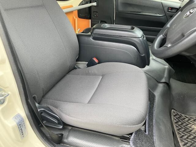 トヨタハイエース園児バス[写真23]