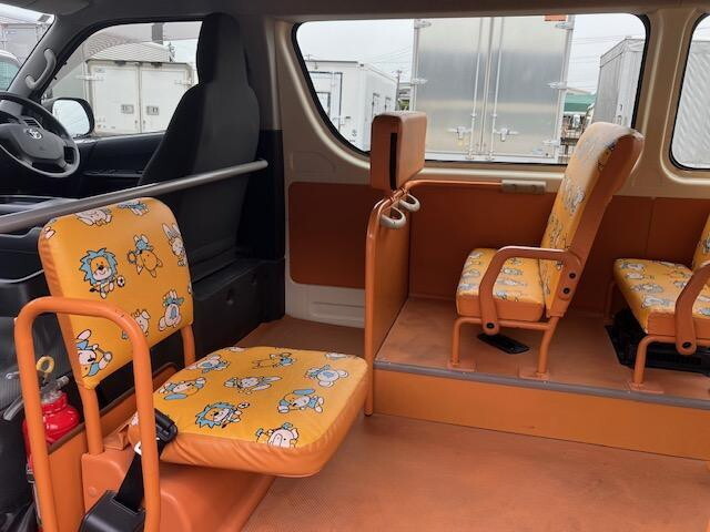 トヨタハイエース園児バス[写真27]