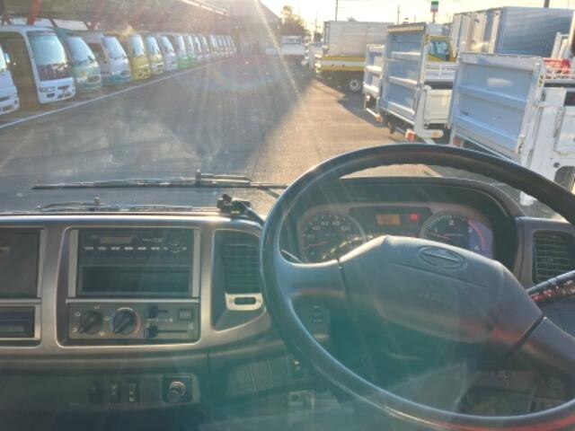 日野レンジャー深ダンプ（土砂禁ダンプ）中型（4t）[写真32]